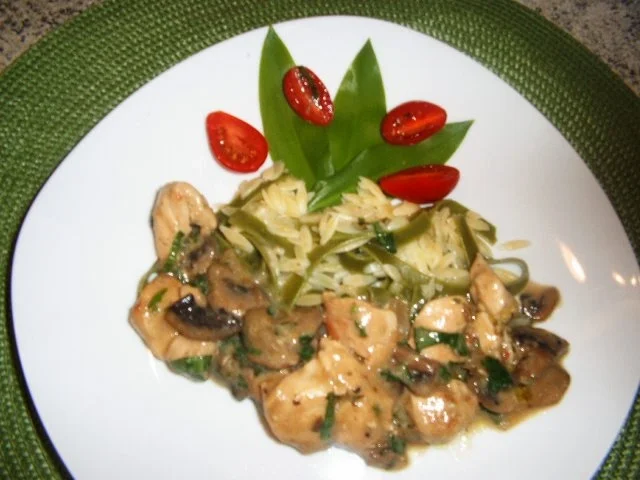 Rezept: Hähnchen-Bärlauch-Pfanne Hähnchen-Bärlauch-Pfanne - Rezept