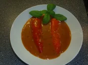 Spitzpaprika gefüllt mit Bulgur in Tomatensoße - Rezept