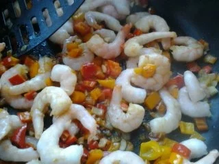 Rezept: Pikante Garnelen-Spaghetti Bild Nr. 4 Pikante Garnelen-Spaghetti - Rezept - Bild Nr. 4