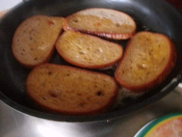 Leberkäse mit Tomaten Käse und Ei - Rezept - Bild Nr. 4