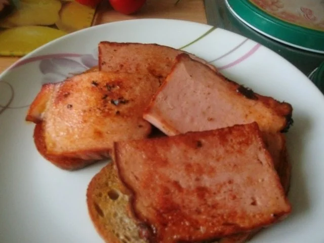 Leberkäse mit Tomaten Käse und Ei - Rezept - Bild Nr. 8