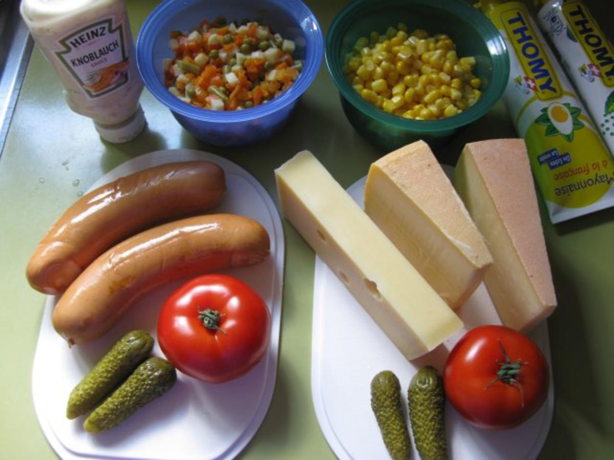 Käse-Wurst-Salat nach Fredy - Rezept