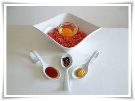 Saftiges Hacksteak mit Ananasscheibe bedeckt - Rezept - Bild Nr. 5