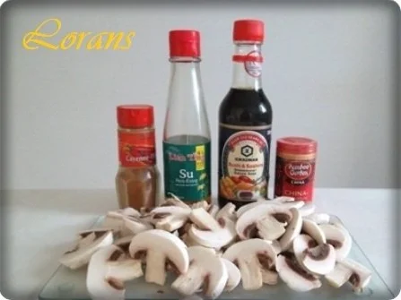 Champignons-Reis mit Cocktailtomaten auf Bärlauchblätter - Rezept - Bild Nr. 6