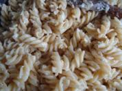 Nudeln mit Ei und Käse - Rezept