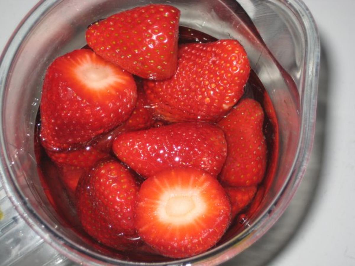 Erdbeer Sorbet mit Erdbeersalat - einfach - von strammermax