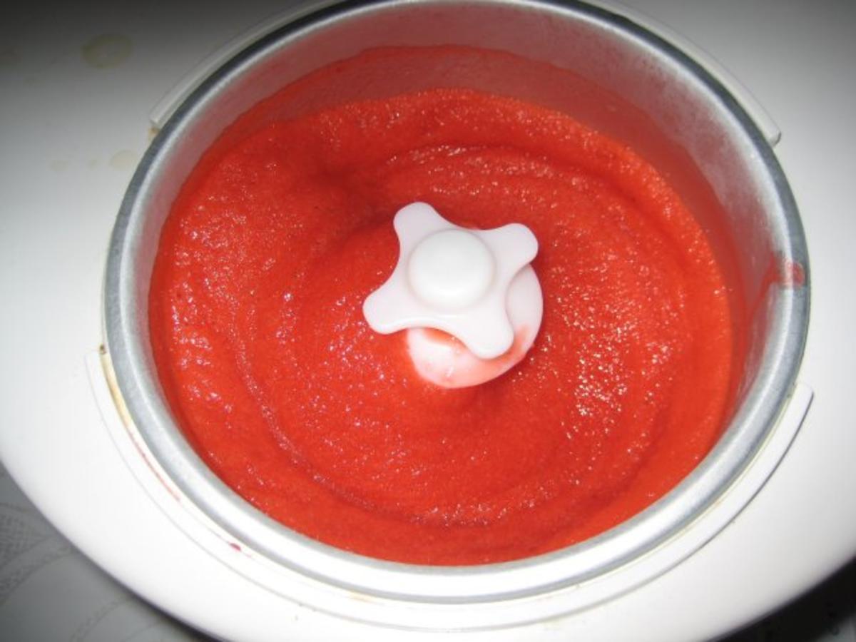 Erdbeer-Sorbet mit Erdbeersalat - Rezept - Bild Nr. 7