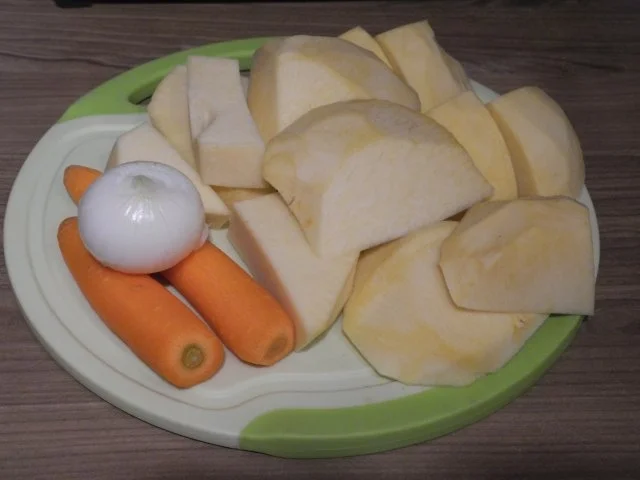 Suppen & Eintöpfe :  Geraspelten Kohlrübensuppe - Rezept - Bild Nr. 3