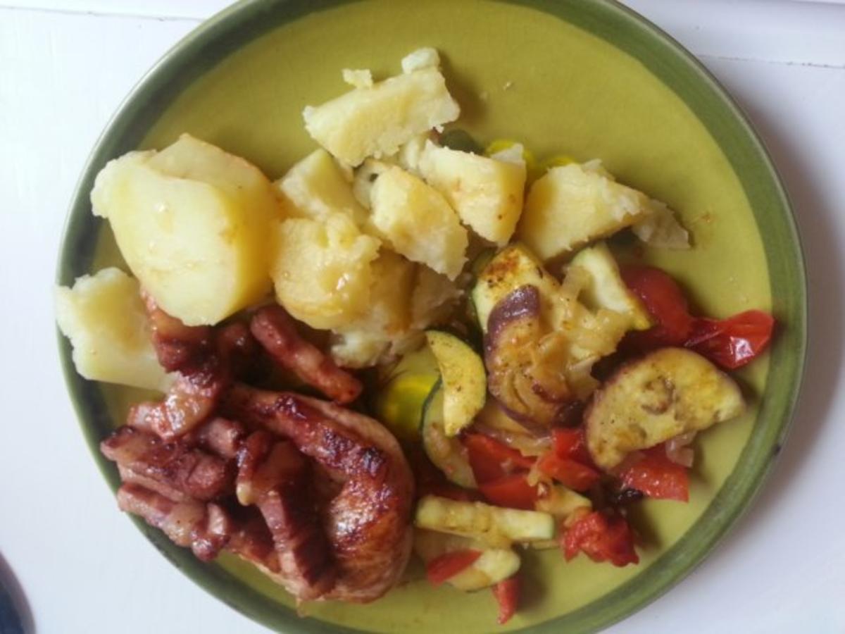 Mediteranes Gemüse aus dem Wok mit Salzkartoffeln für Veganer - Rezept - Bild Nr. 2