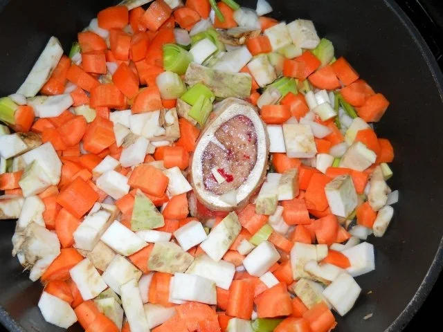 Rezept: Gulaschsuppe Bild Nr. 3 Gulaschsuppe - Rezept - Bild Nr. 3