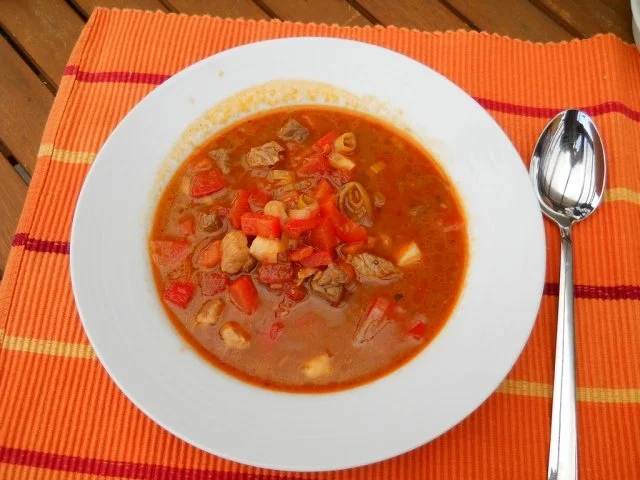 Rezept: Gulaschsuppe Bild Nr. 8 Gulaschsuppe - Rezept - Bild Nr. 8