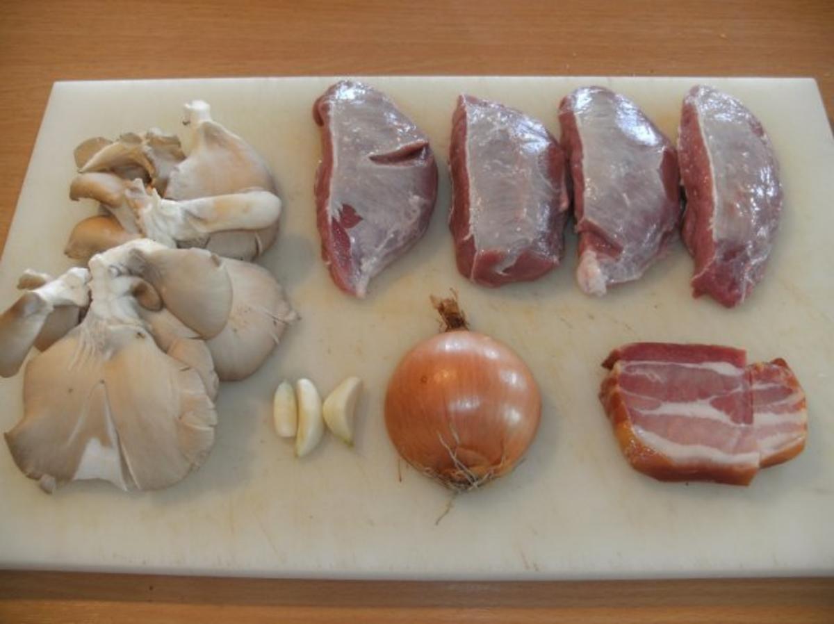Fleisch: Schweinebäckchen mit Austernpilzen - Rezept - Bild Nr. 2