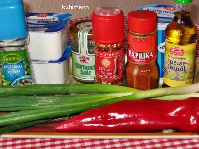 Rezept: Weißkäse mit Leinöl und Pellkartoffeln Bild Nr. 2 Weißkäse mit Leinöl und Pellkartoffeln - Rezept - Bild Nr. 2