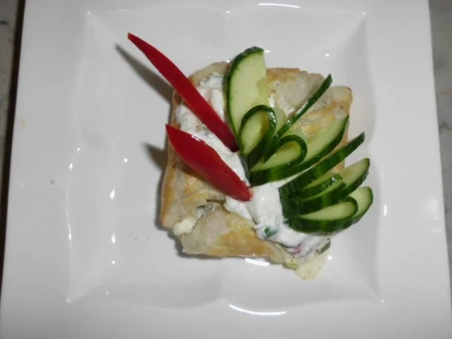 Rezept: Chili-Knoblauch Creme auf Blätterteig Bild Nr. 5 Chili-Knoblauch Creme auf Blätterteig - Rezept - Bild Nr. 5