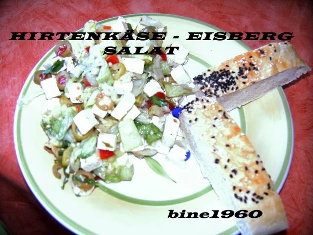 Rezept: HIRTENKÄSE - EISBERG - SALAT Bild Nr. 2 HIRTENKÄSE - EISBERG - SALAT - Rezept - Bild Nr. 2