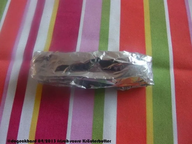 Chili-Kräuterbutter mit "sauren" Kräutern - Rezept - Bild Nr. 3