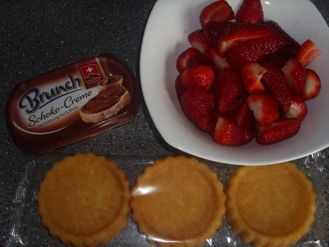 Die einfachsten Erdbeertörtchen der Welt - Rezept - Bild Nr. 2