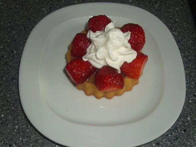 Die einfachsten Erdbeertörtchen der Welt - Rezept - Bild Nr. 6