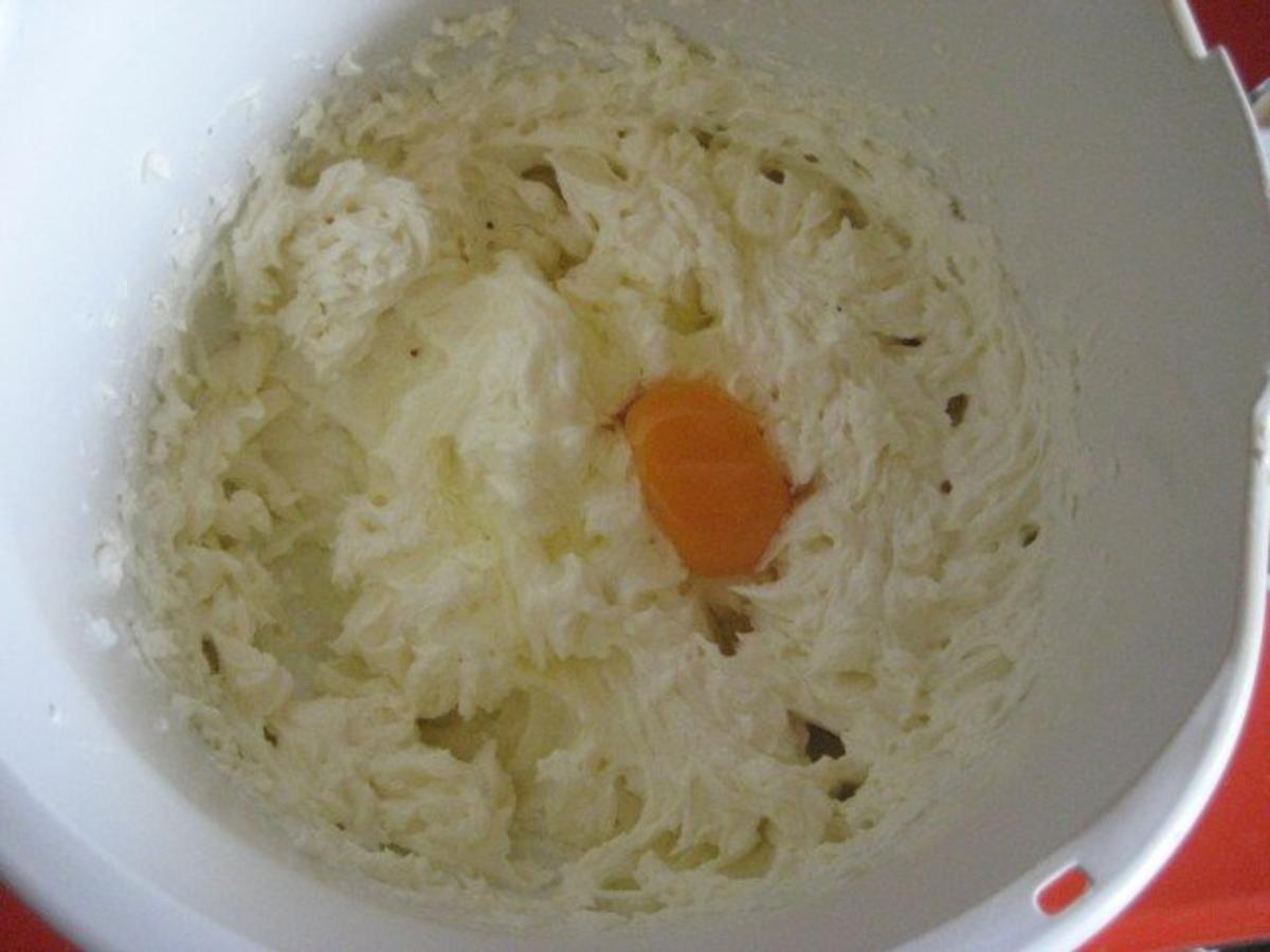 Käsekuchen - mit Aprikosen und Streusel - Rezept - Bild Nr. 7