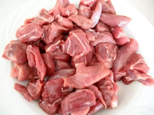 Rezept: Wildschweingulasch Bild Nr. 2 Wildschweingulasch - Rezept - Bild Nr. 2