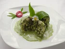 Spinatknödel mit Bärlauch-Gorgonzolasauce - Rezept