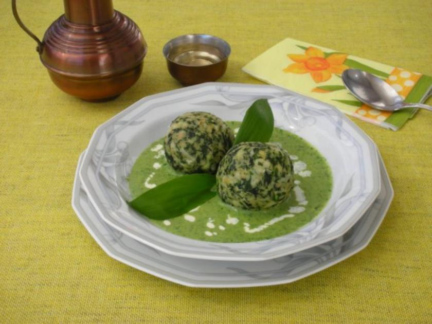 Spinatknödel mit Bärlauch-Gorgonzolasauce - Rezept - kochbar.de