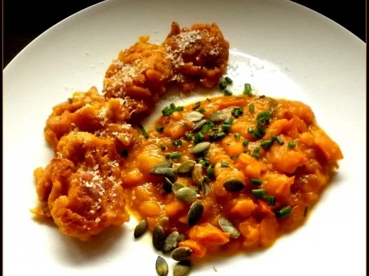 Rezept: Kürbis-Ragout und Kürbis-Passatelli Kürbis-Ragout und Kürbis-Passatelli - Rezept