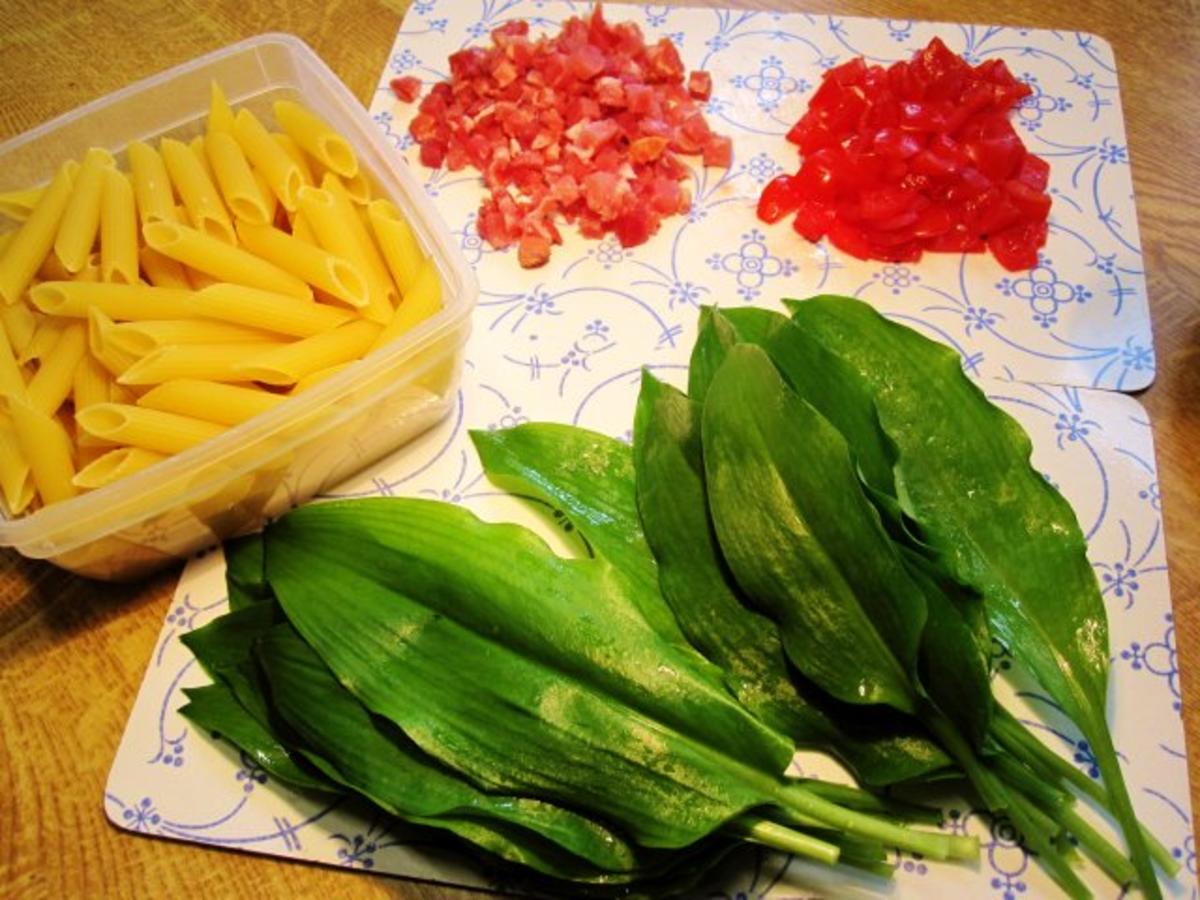 Bärlauch-Nudeln mit Schinken und Tomaten ... - Rezept - Bild Nr. 4