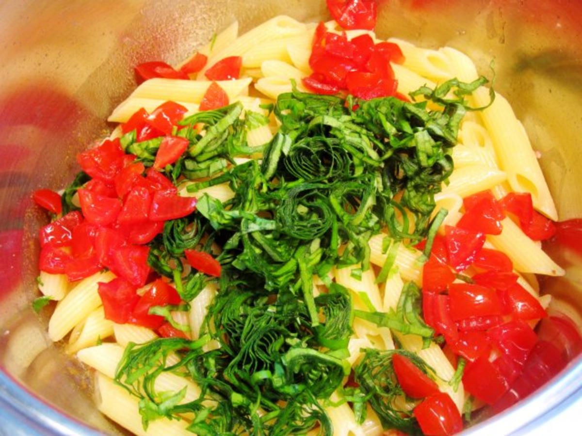 Bilder für Bärlauch-Nudeln mit Schinken und Tomaten ... - Rezept