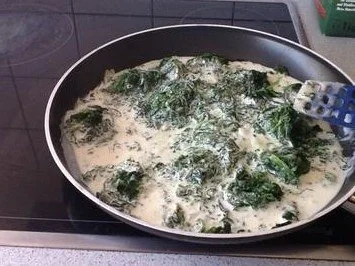 Blattspinat Gogonzola Sauce - Rezept - Bild Nr. 2