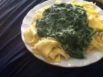 Blattspinat Gogonzola Sauce - Rezept - Bild Nr. 2