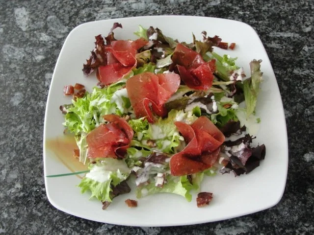 Pflücksalat mit Bündnerfleisch - Rezept