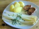 Spargelplatte mit Bärlauchsahne - Rezept