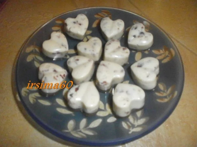  Weiße Amaretto Pralinen mit Cranberrys - Rezept - Bild Nr. 2