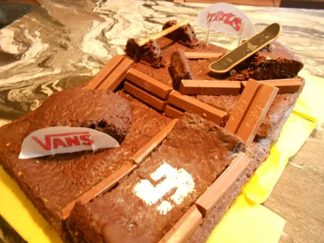 Rezept: Skatepark Geburtstagskuchen Bild Nr. 4 Skatepark Geburtstagskuchen - Rezept - Bild Nr. 4