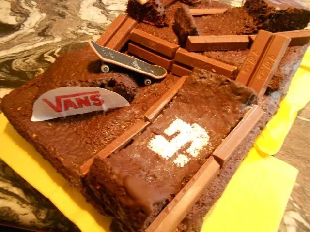 Rezept: Skatepark Geburtstagskuchen Bild Nr. 5 Skatepark Geburtstagskuchen - Rezept - Bild Nr. 5