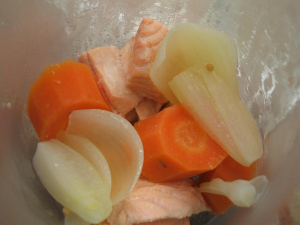 Fisch: Lachs-Frischkäse-Törtchen mit fränkischem Spargelsalat - Rezept - Bild Nr. 5