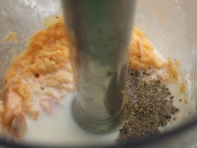 Rezept: Fisch: Lachs-Frischkäse-Törtchen mit fränkischem Spargelsalat Bild Nr. 6 Fisch: Lachs-Frischkäse-Törtchen mit fränkischem Spargelsalat - Rezept - Bild Nr. 6