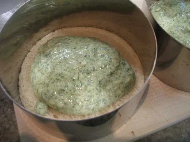 Rezept: Fisch: Lachs-Frischkäse-Törtchen mit fränkischem Spargelsalat Bild Nr. 9 Fisch: Lachs-Frischkäse-Törtchen mit fränkischem Spargelsalat - Rezept - Bild Nr. 9