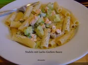 Rezept: Nudeln mit Lachs-Gurken-Sauce Nudeln mit Lachs-Gurken-Sauce - Rezept