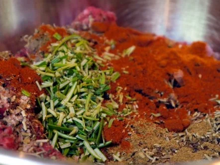 Rezept: Gyros-Bouletten in Ouzo-Rahm Bild Nr. 3 Gyros-Bouletten in Ouzo-Rahm - Rezept - Bild Nr. 3