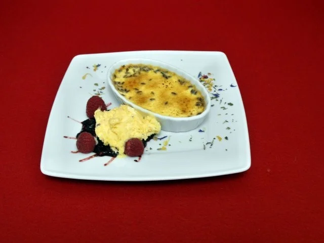 Rezept: Crème Brûlée und selbstgemachtes Eis Crème Brûlée und selbstgemachtes Eis - Rezept