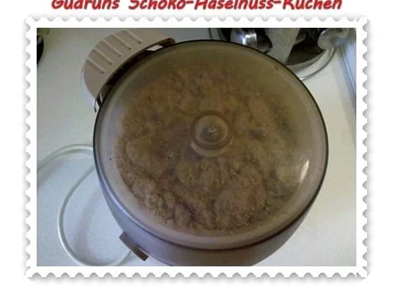 Rezept: Kuchen: Schoko-Haselnuss-Kuchen Bild Nr. 5 Kuchen: Schoko-Haselnuss-Kuchen - Rezept - Bild Nr. 5