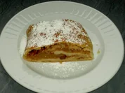 Rezept: Apfelstrudel aus Topfenteig Apfelstrudel aus Topfenteig - Rezept