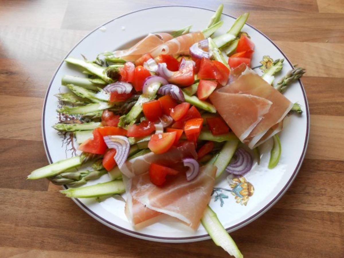 Bilder für Spargelcarpaccio mit Serranoschinken - Rezept