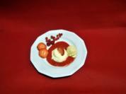 Weiße Mousse auf Beerenspiegel - Rezept
