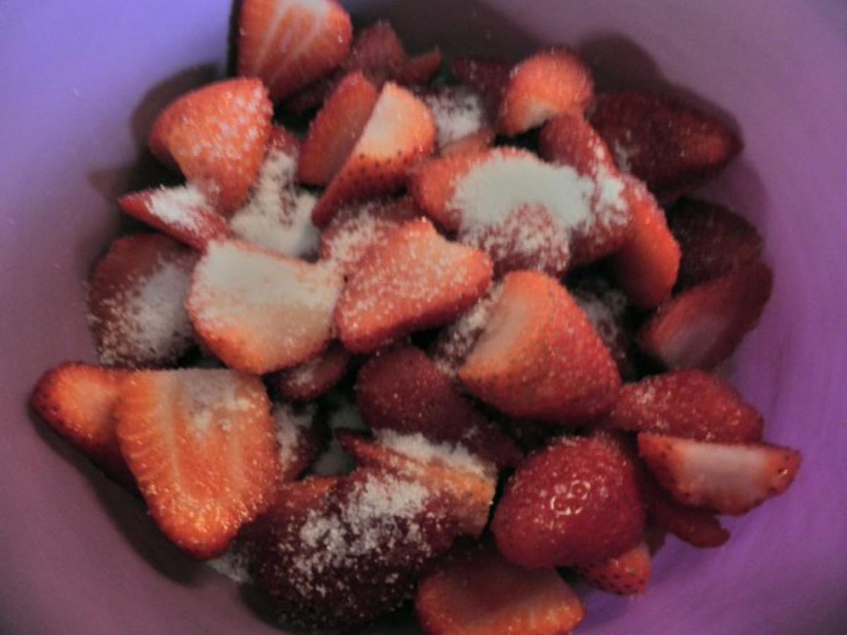 Mini - Erdbeer - Torte ... - Rezept - Bild Nr. 8
