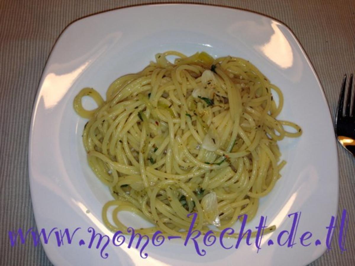 Spaghetti aglio olio e rucola - Rezept - Bild Nr. 4