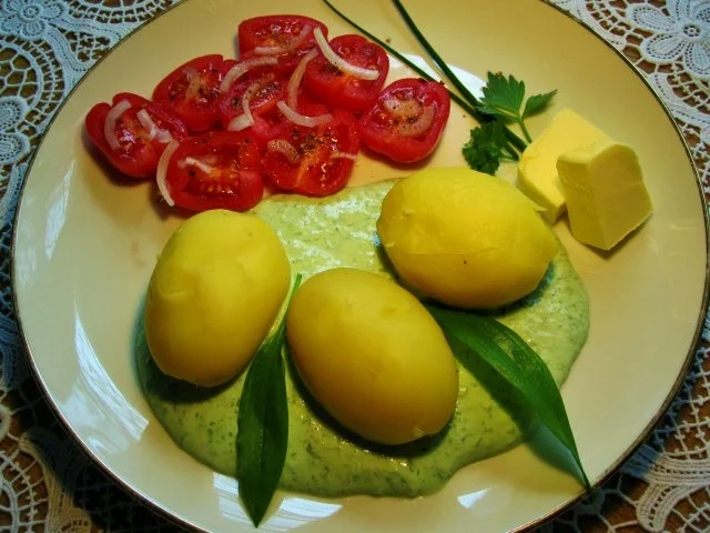 Kräuter-Soße zu Pellkartoffeln ... - Rezept