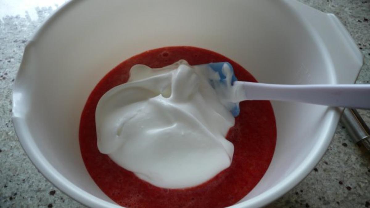 Erdbeer - Hexencreme - Dessert - Rezept - Bild Nr. 4